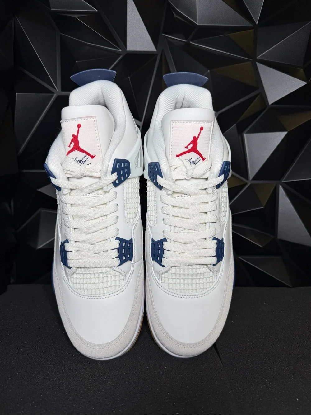 Nike SB x Air Jordan 4 Retro 